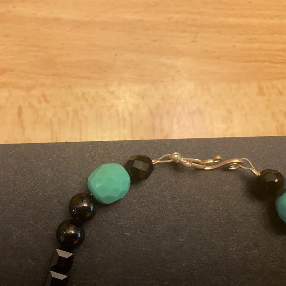 Handmade Brand New Beautiful Beaded 18" Necklace - Picture 8 of 8